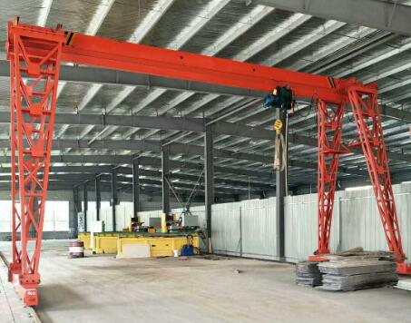 根據(jù)客戶定制8噸龍門吊 根據(jù)客戶定制8噸龍門吊