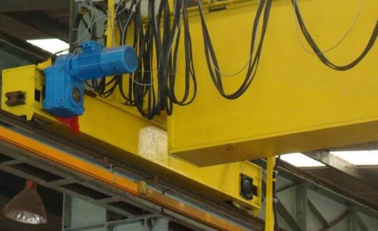 橋式起重機(jī)啃軌怎樣維修調(diào)節(jié) 橋式起重機(jī)啃軌怎樣維修調(diào)節(jié)