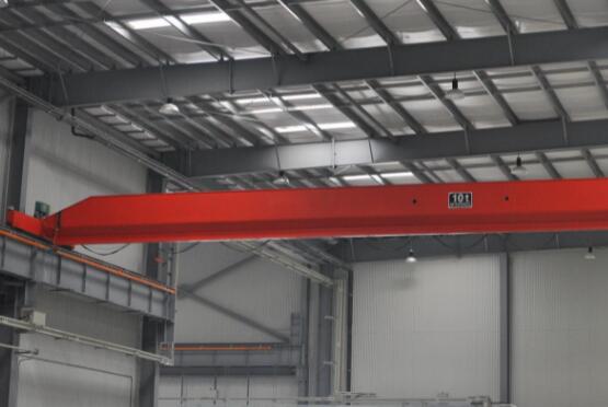 橋式起重機起重吊鉤沖頂緣故及防范措施 橋式起重機起重吊鉤沖頂緣故及防范措施