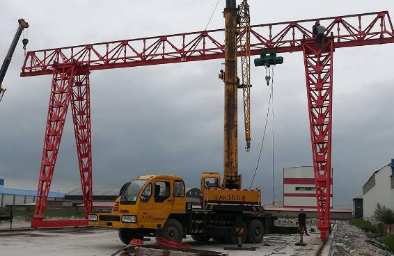 貨場龍門吊如何緩啟動(dòng)并且穩(wěn)定運(yùn)行？