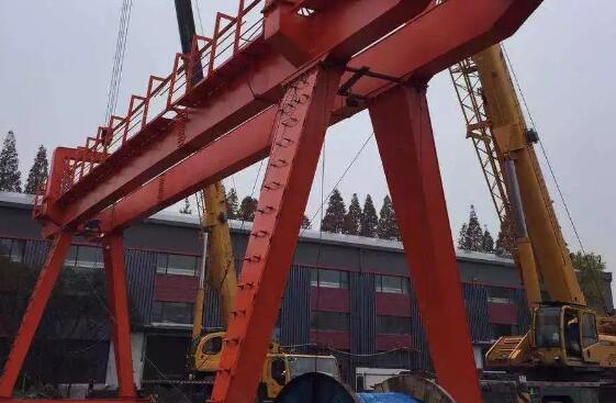 80噸雙梁龍門吊 80噸雙梁龍門吊