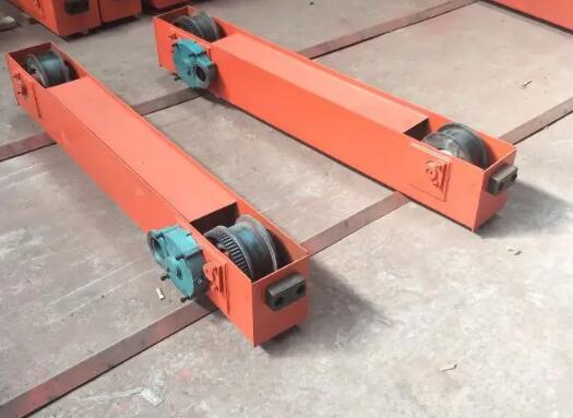 龍門吊地梁上的運行限位器有什么用?怎么接線安裝? 龍門吊地梁上的運行限位器有什么用?怎么接線安裝?