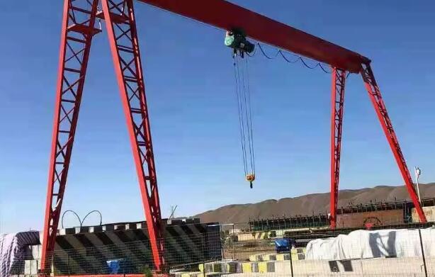 如何正確安裝二手雙梁龍門(mén)吊的軌道 如何正確安裝二手雙梁龍門(mén)吊的軌道