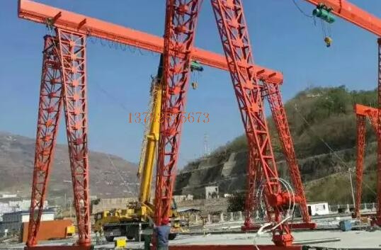 電動(dòng)葫蘆廂式龍門吊