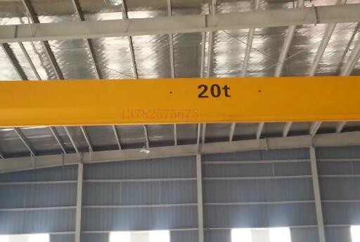 橋式起重機(jī)在吊裝融化金屬材料時要具有什么操作方法？