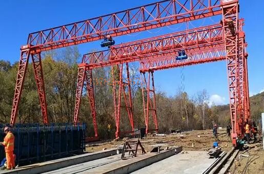 在挑選門式起重機(jī)時(shí)必須考量哪些方面？