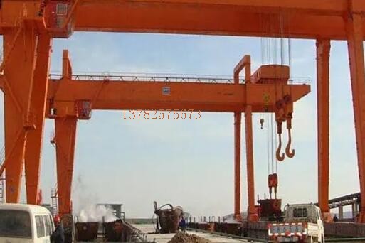 集裝箱門式起重機有哪些特點？有什么好處？