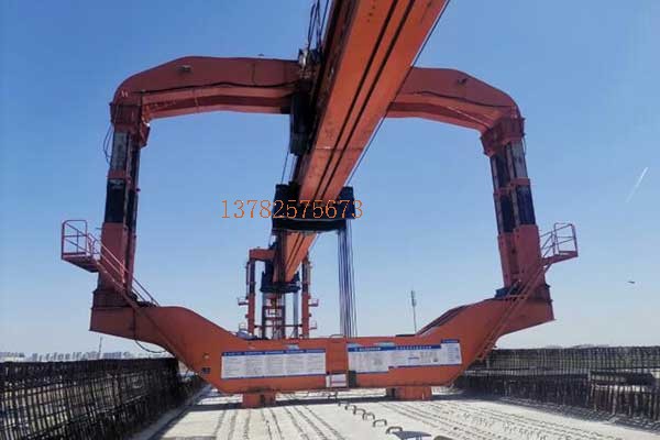 900噸輪胎提，900噸液壓運(yùn)梁車