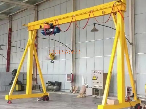 在什么情況下需要對(duì)龍門吊門式起重機(jī)進(jìn)行維修和檢修?