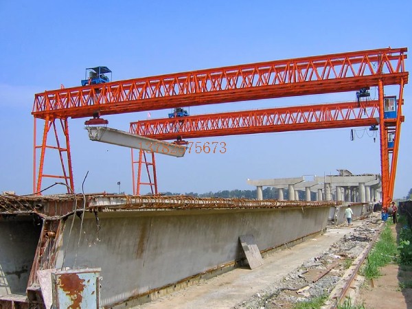 龍門吊門式起重機(jī)操作人員的培訓(xùn)和考核有哪些具體要求？