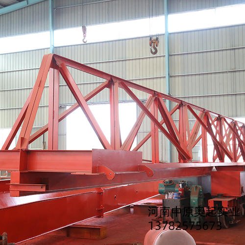 為什么花架式龍門(mén)吊適合戶外使用